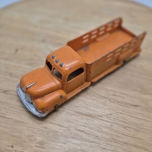 TootsieToy Diecast Metal  International Stake Truck 6"